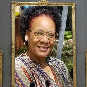 Meet your Posher, Daphne